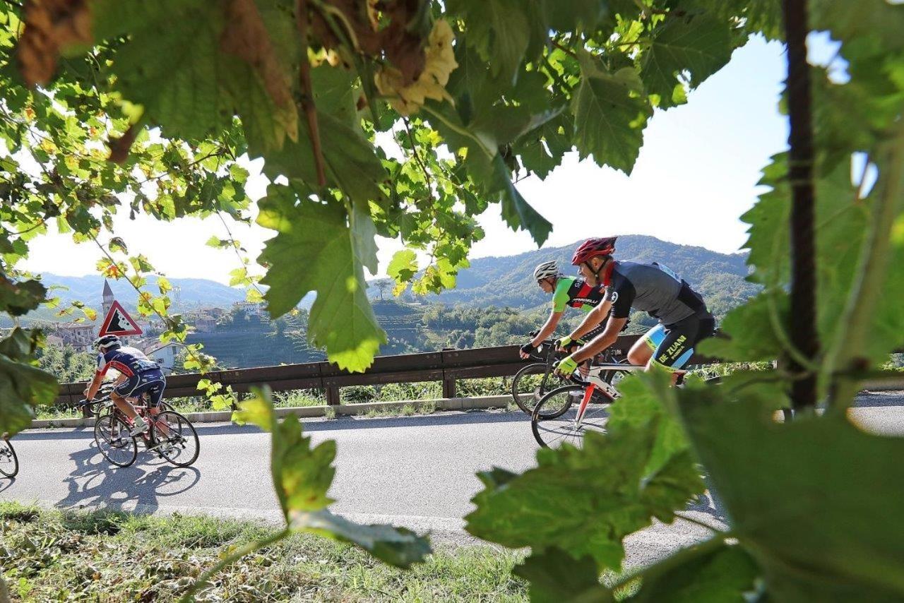 Agriturismo Al Credazzo Farra di Soligo Kültér fotó